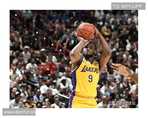 布朗尼谈投篮表现不佳表示身体状态未达预期多次投篮未能命中目标 布朗尼谈投篮表现不佳表示身体状态未达预期多次投篮未能命中目标