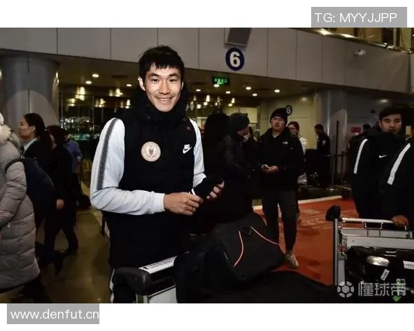 快船队启程前往盐湖城开启新赛季首场客场挑战众将士齐聚登机照曝光