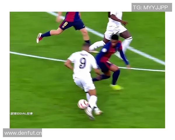 姆巴佩精彩戏耍对手轻松过人射门展现超强个人能力 姆巴佩精彩戏耍对手轻松过人射门展现超强个人能力