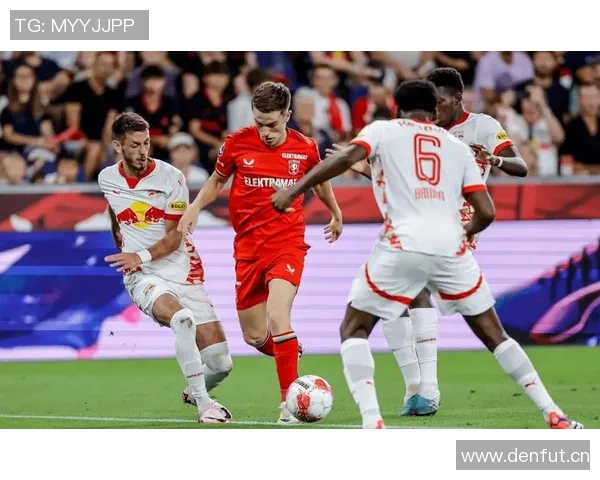 荷甲球队本赛季欧战表现惨淡仅获一胜一平九负引发关注 荷甲球队本赛季欧战表现惨淡仅获一胜一平九负引发关注