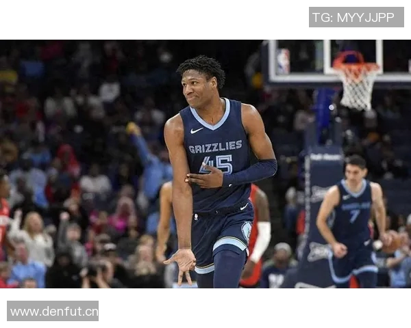 本怀特手术后状态不佳沦为替补球队期待他早日恢复最佳状态